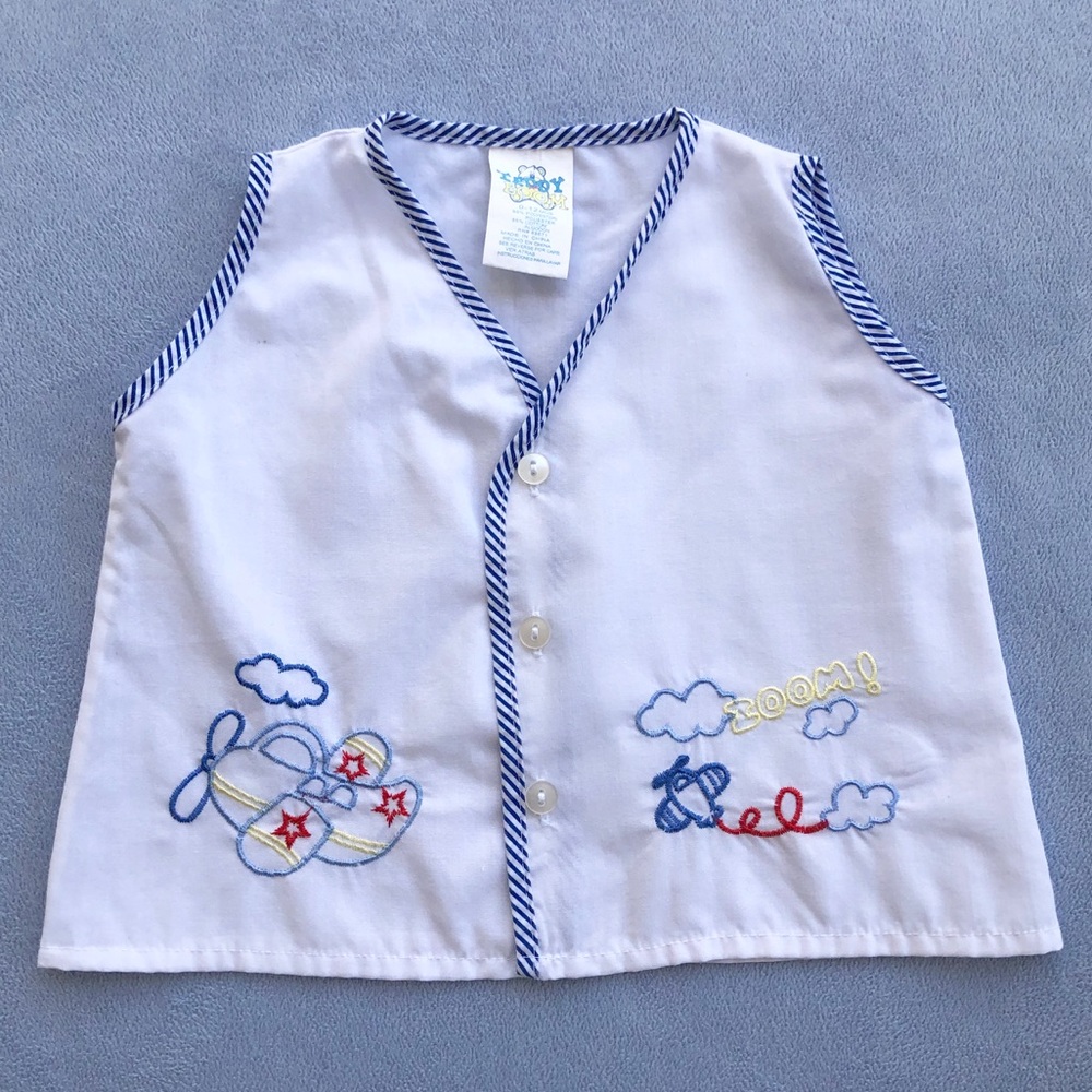 Baby Boy Sleeveless Shirt with Plane Embroidered